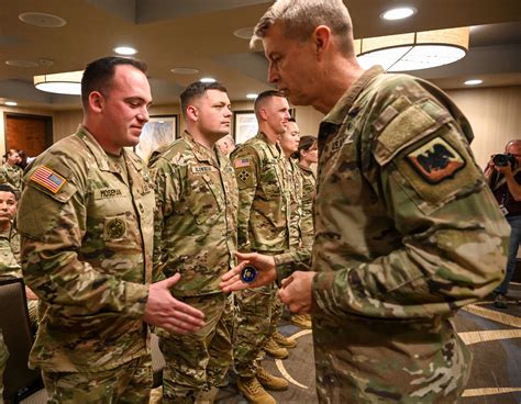 Us Army National Guard Recruiter