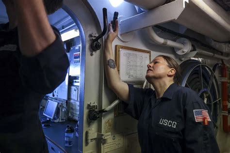 Us Coast Guard Engineer Gets Stuck Into Royal Navy Life Us Coast Guard Engineer Gets Stuck Into Royal Navy Life