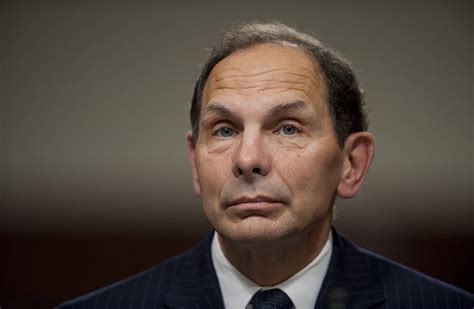 Veterans Groups Urge Donald Trump To Keep Current Va Secretary Wsj Veterans Groups Urge Donald Trump To Keep Current Va Secretary Wsj