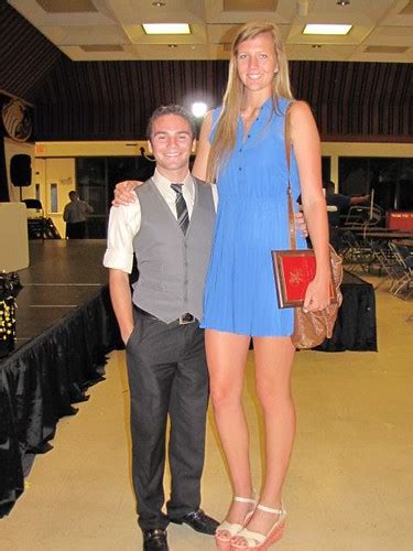 When Tall Girls Date Short Guys This Can Happen When Tall Girls Date Short Guys This Can Happen