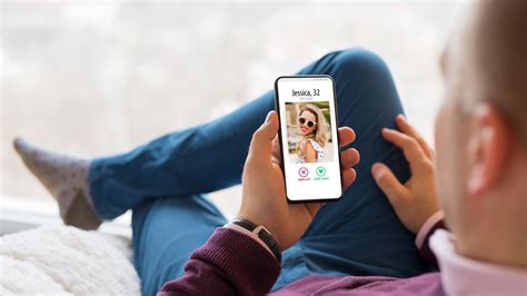 Why You Must Be Using Dating Apps If You Want To Find A Boyfriend Why You Must Be Using Dating Apps If You Want To Find A Boyfriend
