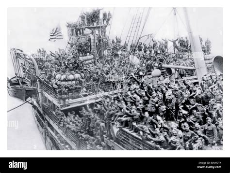 World War One Troop Ship Stock Photo Alamy World War One Troop Ship Stock Photo Alamy