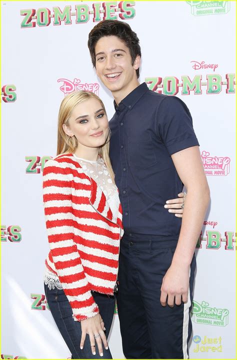 Zombies 3 Stars Meg Donnelly Milo Manheim Address Dating Rumors Zombies 3 Stars Meg Donnelly Milo Manheim Address Dating Rumors